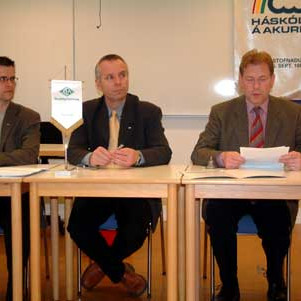 Styrkir úr Háskólasjóði KEA voru kynntir og afhentir í Háskólanum á Akureyri í dag. Frá vinstri: Þór…