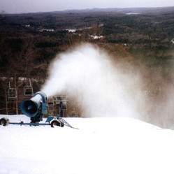 Búist er við að samþykkt verði á bæjarstjórnarfundi á Akureyri á morgun að fara í snjóframleiðslu í …