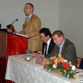 Frá aðalfundi KEA í dag í Ketilhúsinu. Benedikt Sigurðarson, stjórnarformaður, flytur skýrslu stjórn…