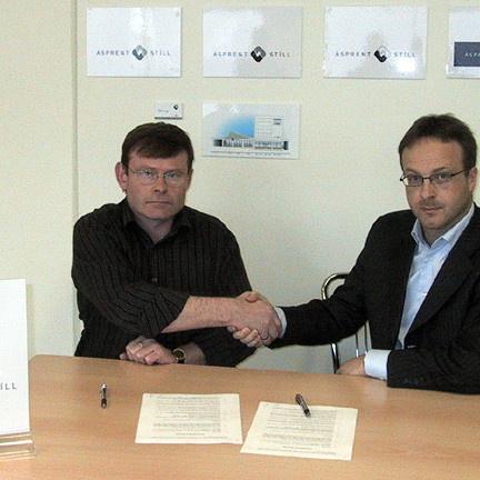 Leifur Eiríksson, framkvæmdastjóri Límmiða Norðurlands og Prenttorgs (t.v.) og Halldór Jóhannsson, f…