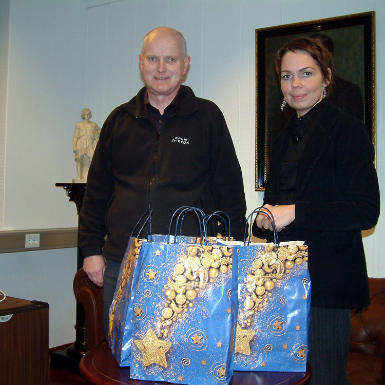 Jón Oddgeir Guðmundsson frá Hjálparstarfi kirkjunnar og Ingibjörg Ösp Stefánsdóttir, markaðs- og kyn…