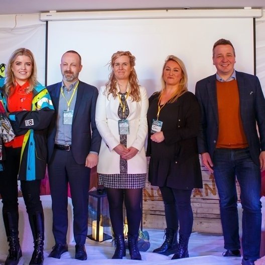 Á myndinni eru: Júlía K. Björke, Áslaug Arna Sigurbjörnsdóttir, Halldór Jóhannsson og Dagbjört Hafli…